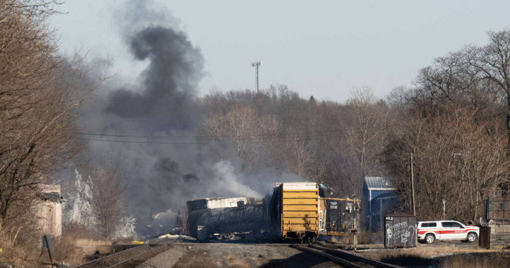 US Residents Near Toxic Train Derailment In Ohio Urged Not To Drink Water